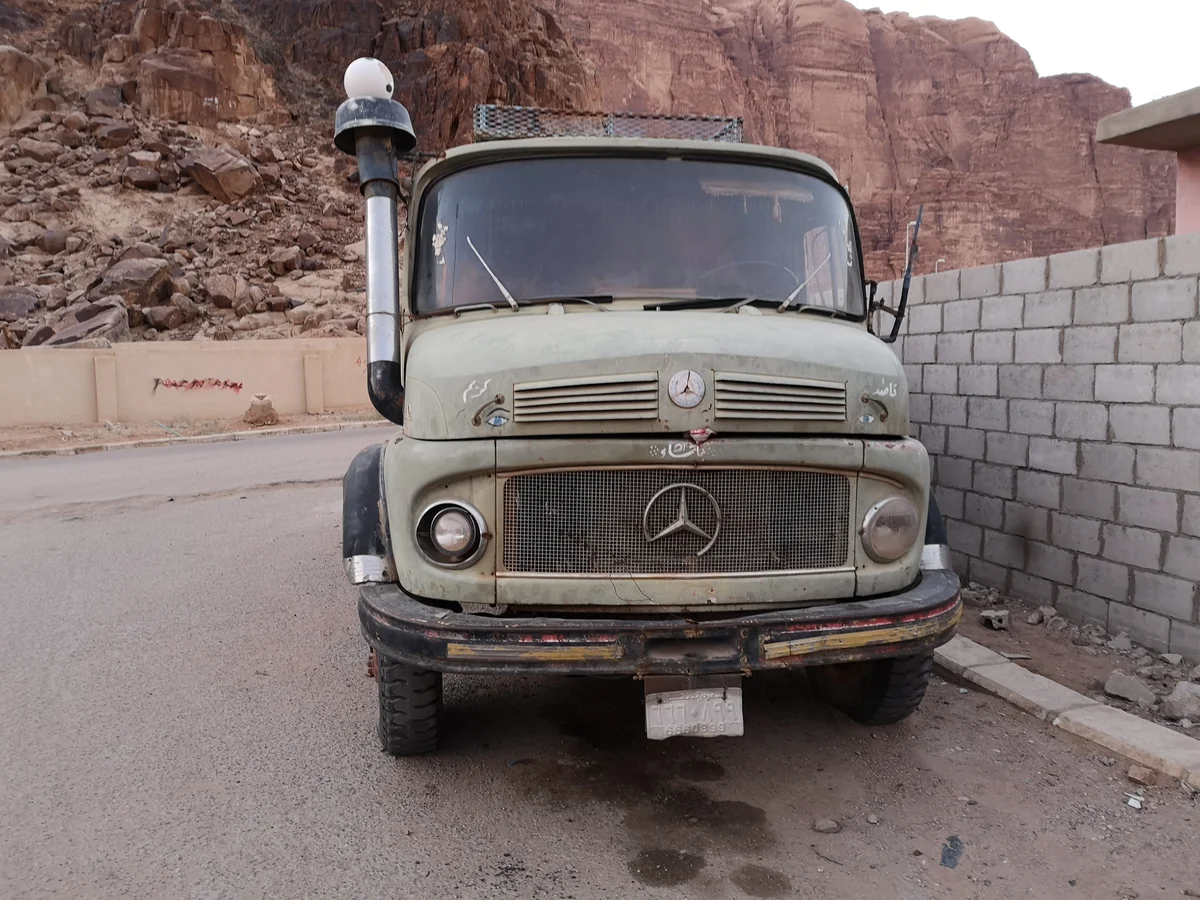 Старый грузовик