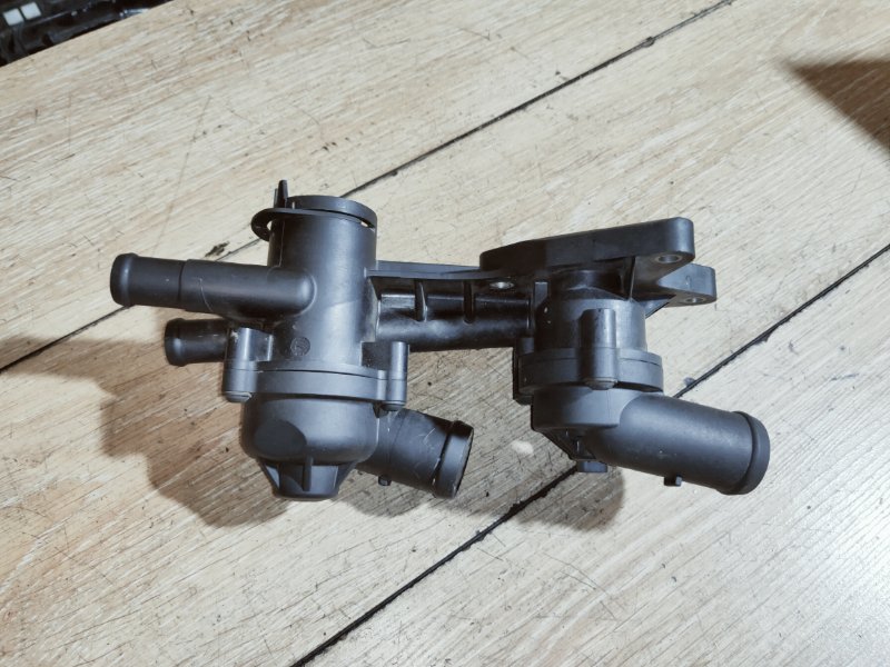 Автомобильный термостат