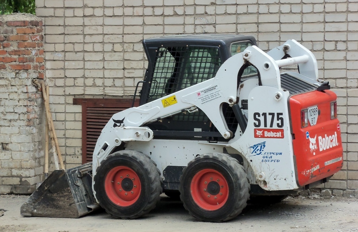 минипогрузчики бобкэт