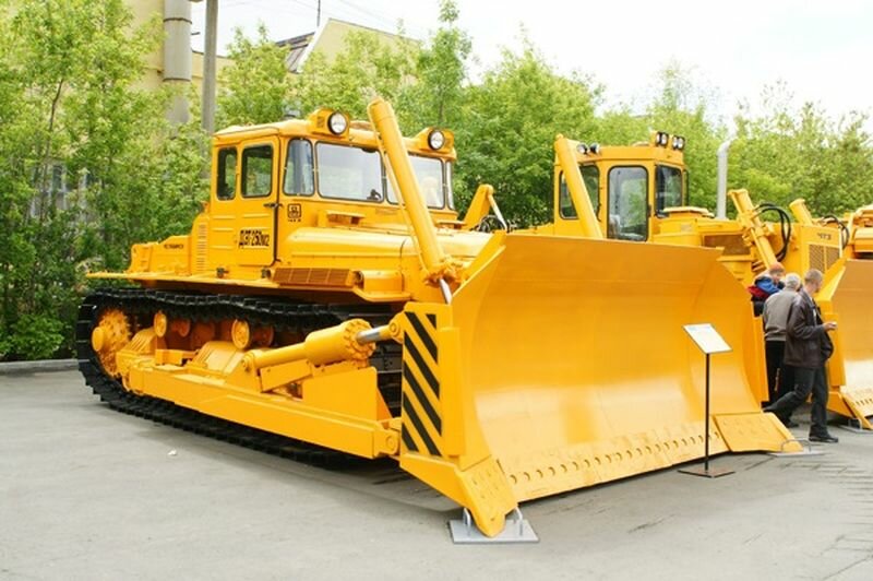 ДЭТ 250, энергонасыщенный трактор