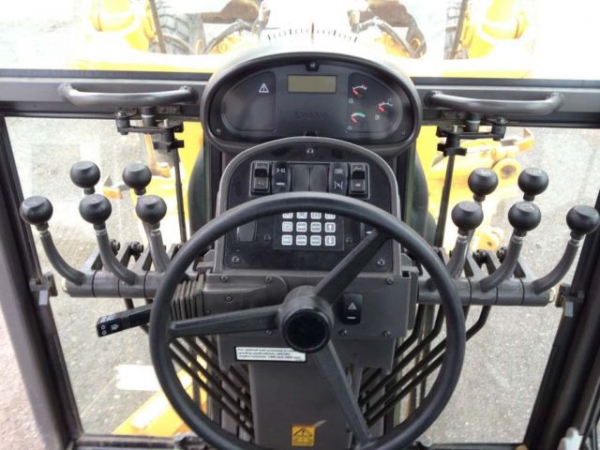 Автогрейдер Вольво G946