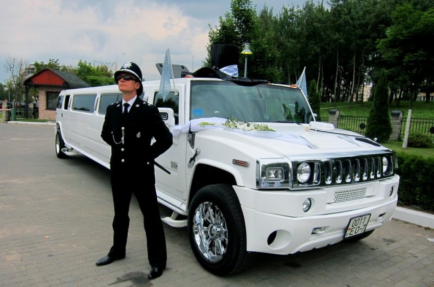 Тема для бизнеса - аренда лимузина