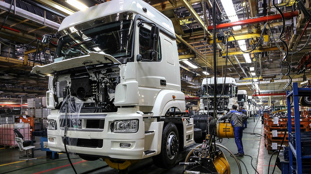 Санкции: что с производством грузовиков в России