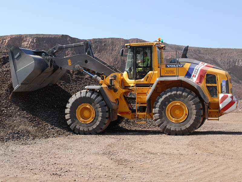 Фронтальный погрузчик Volvo L220G