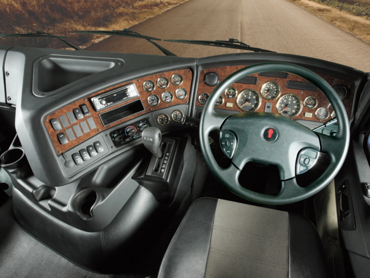 Панель приборов