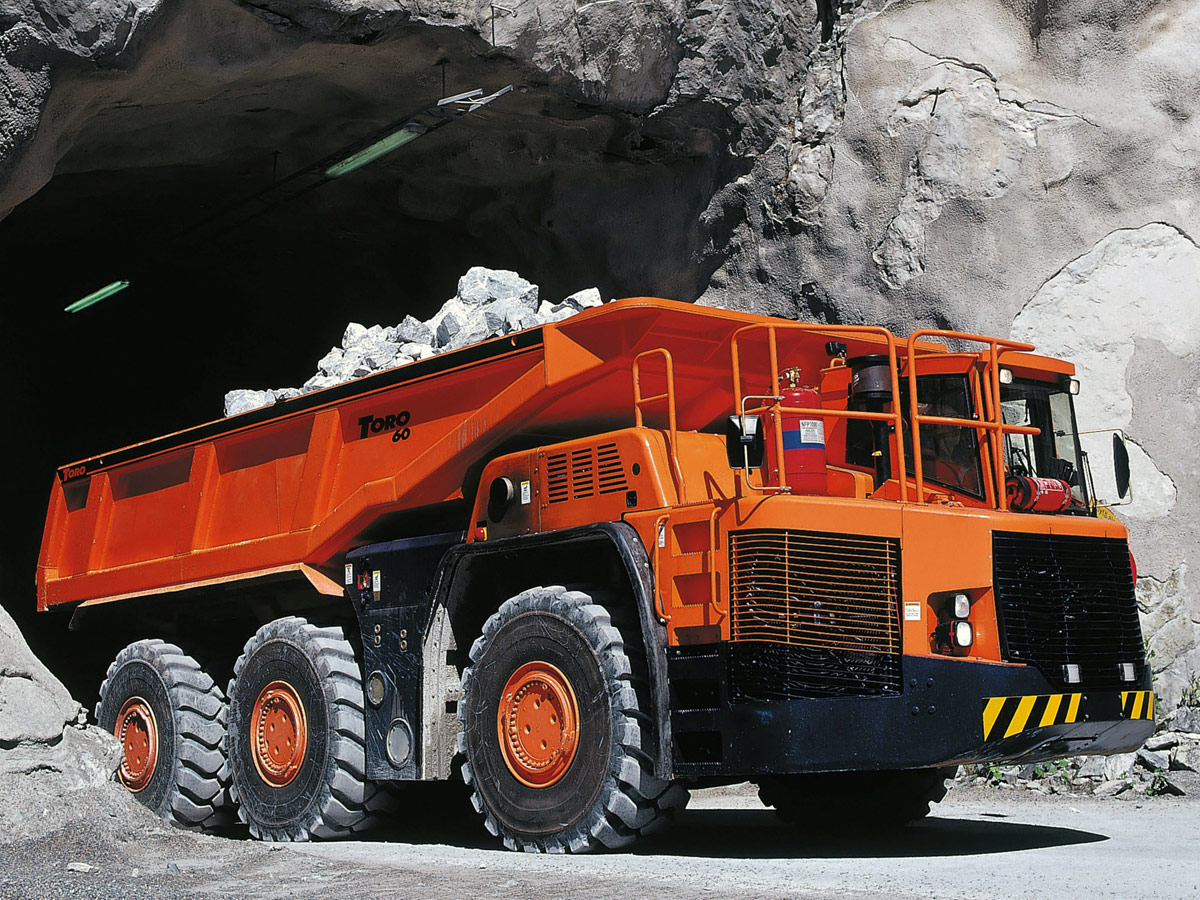 Шахтный самосвал Сандвик