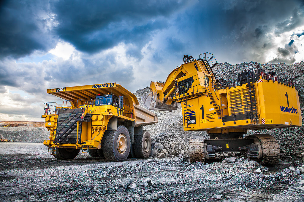 Карьерные самосвалы Комацу