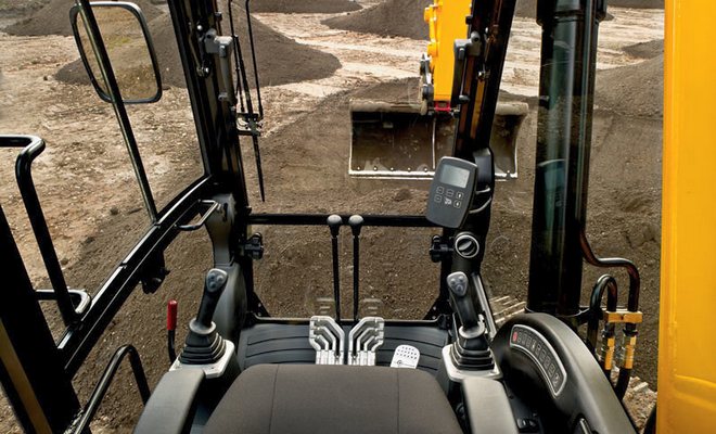 Экскаватор-погрузчик Hydrema