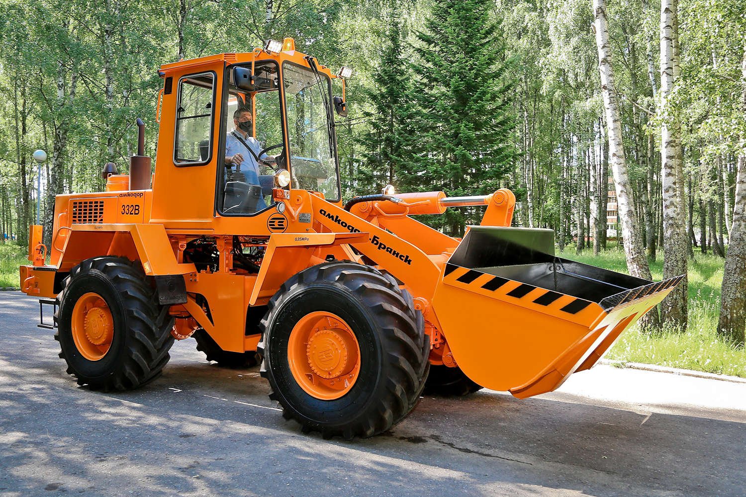 Экскаватор-погрузчик Амкодор 342В