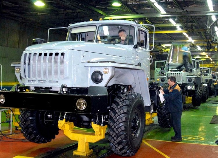 Санкции: что с производством грузовиков в России