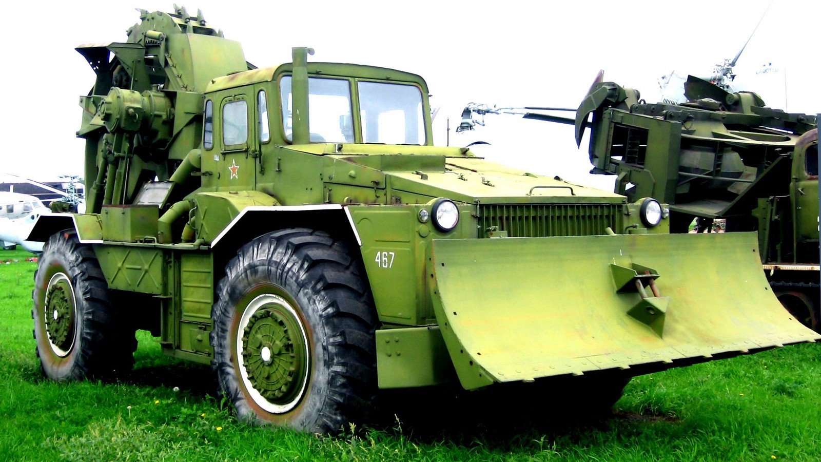 Колесная траншейная техника ТМК-2