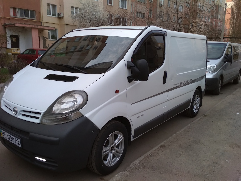 Грузовик Ниссан Примастар