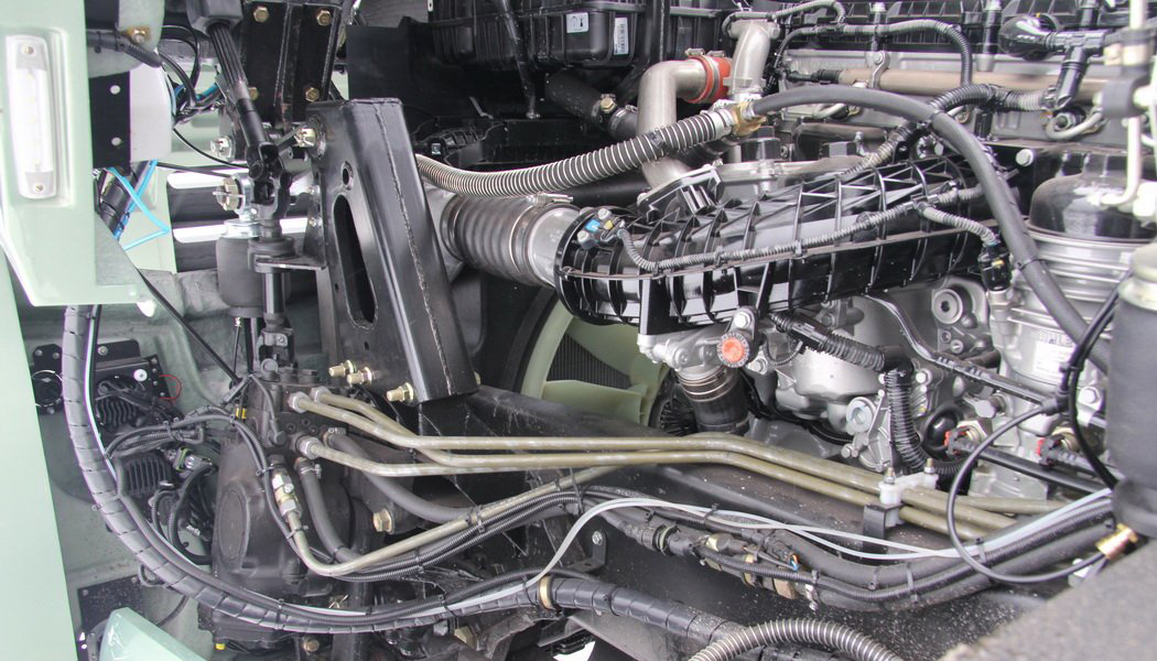 Самосвал МАЗ-6516 М9