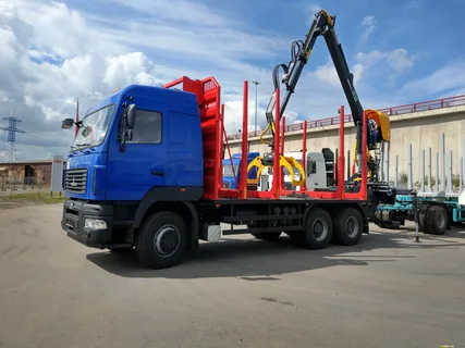 сортиментовоз с гидроманипулятором