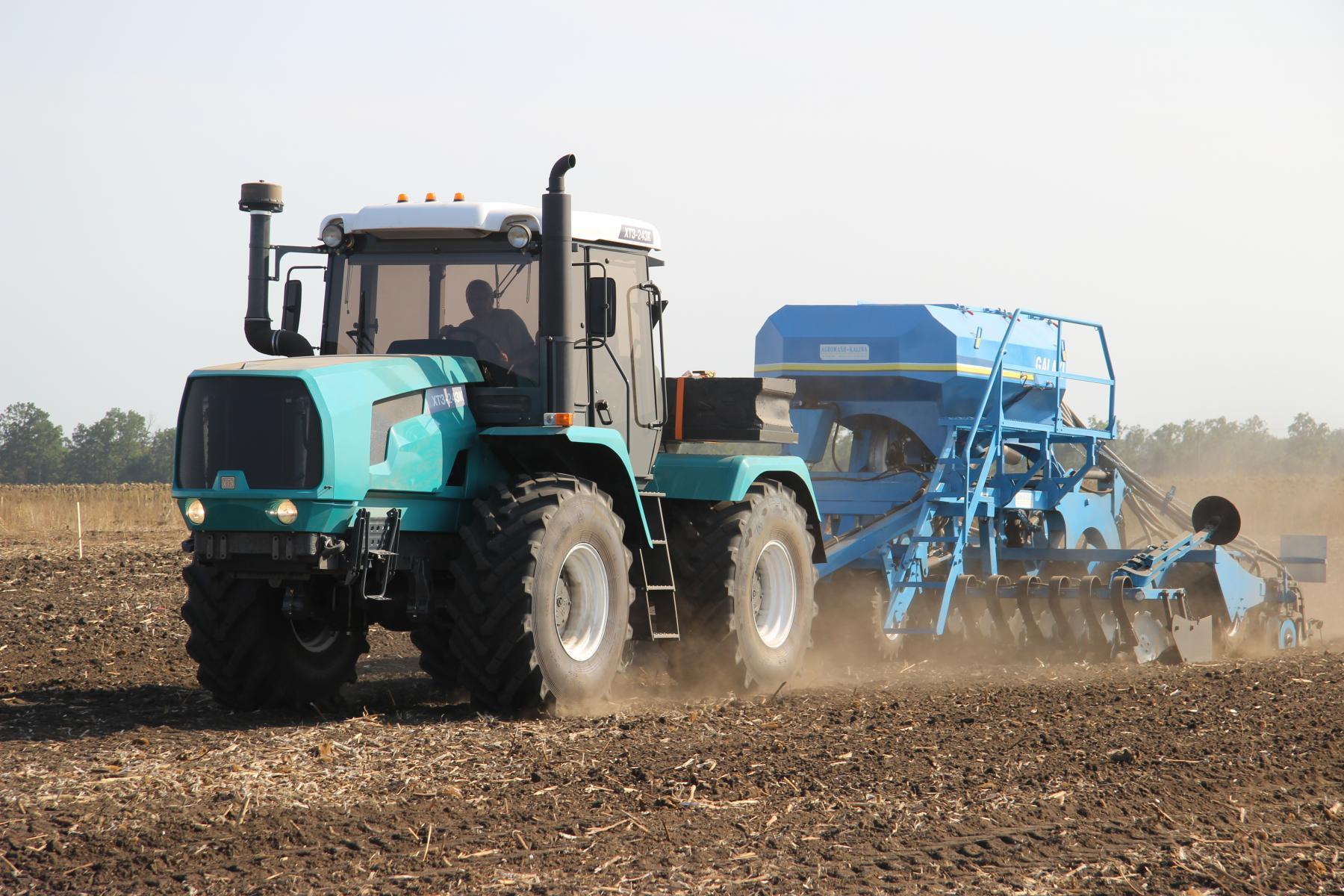 Трактор БТЗ-243 К