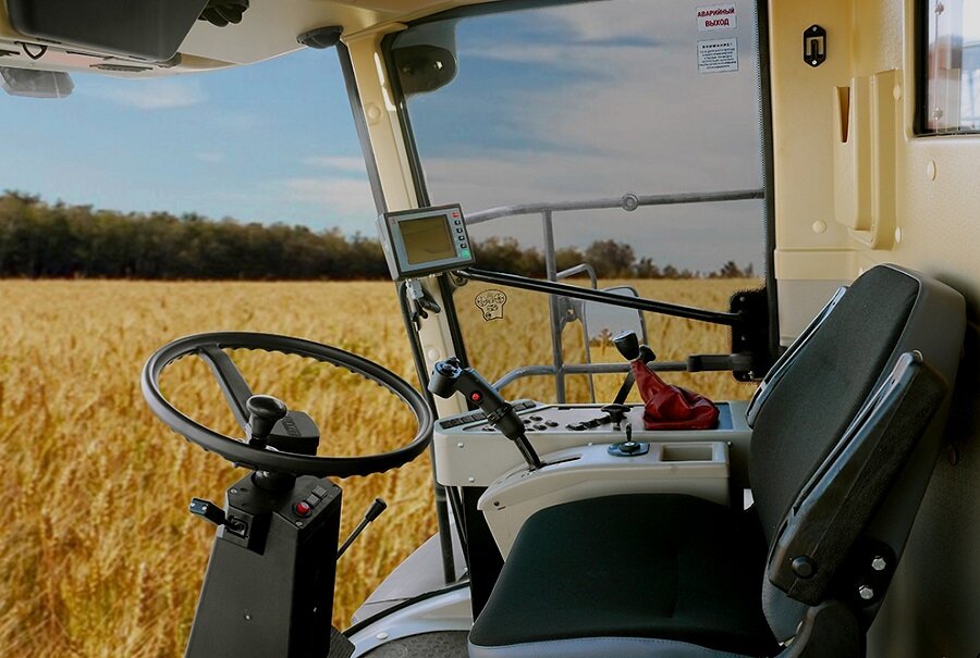 Комбайн Essil КЗС-740