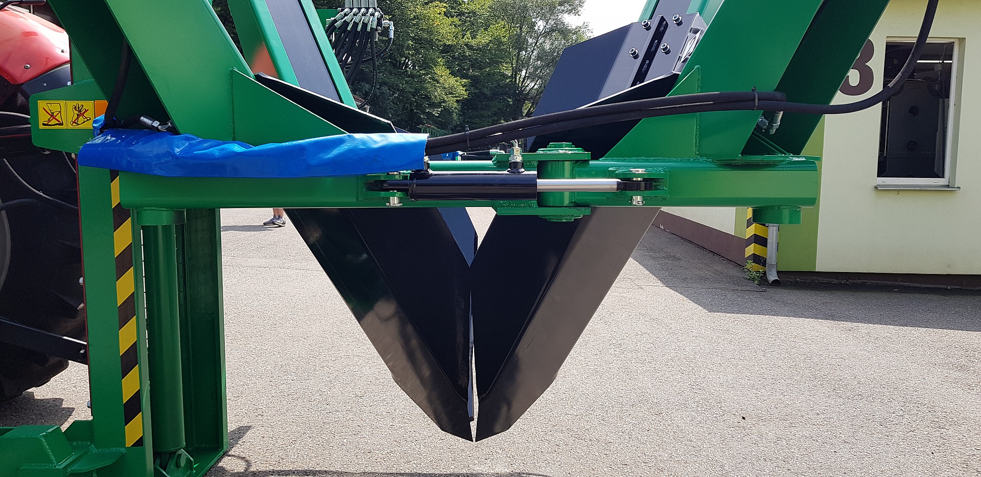 Пересадчики деревьев Bystron