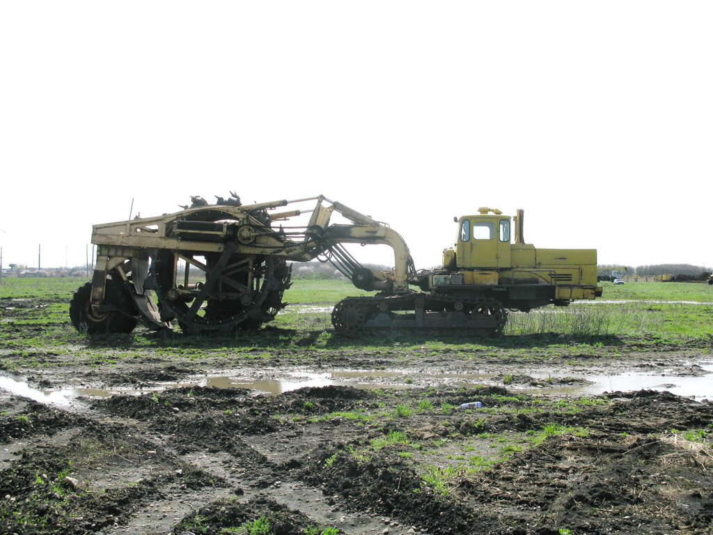 траншейный экскаватор