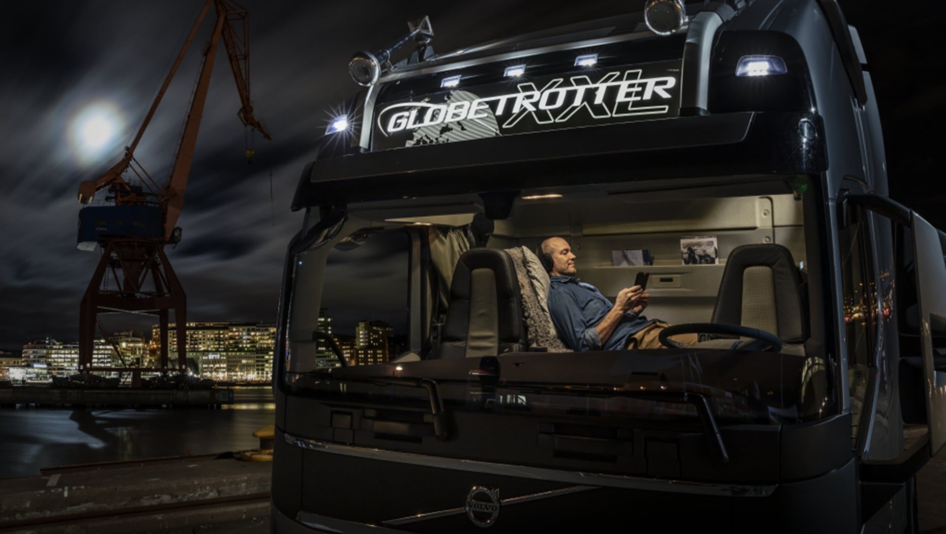 надпись Globetrotter