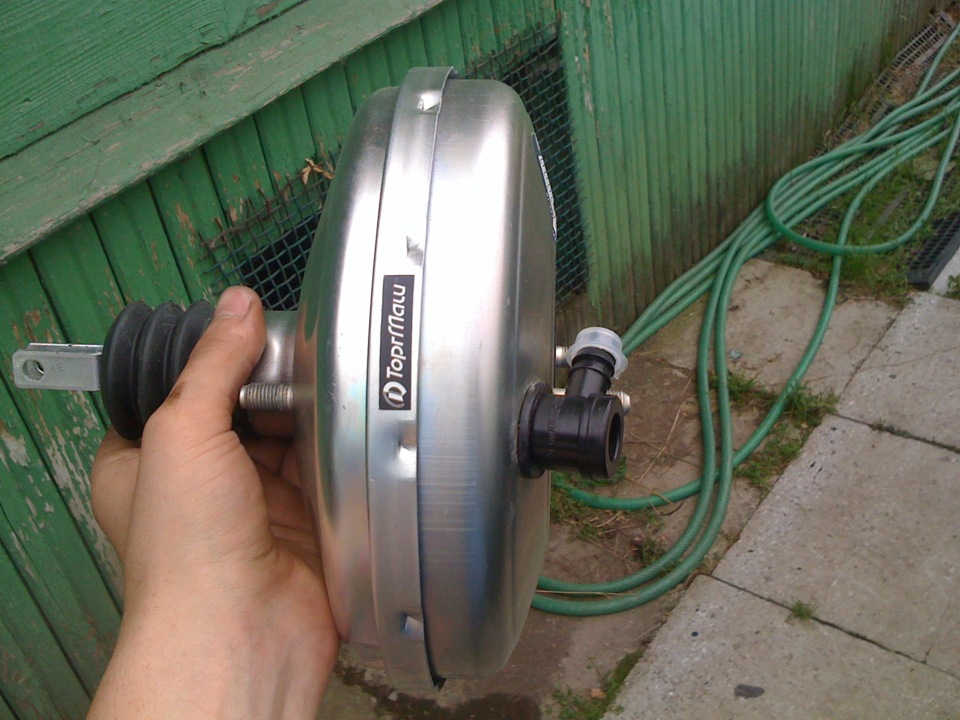 Вакуумный усилитель тормозов