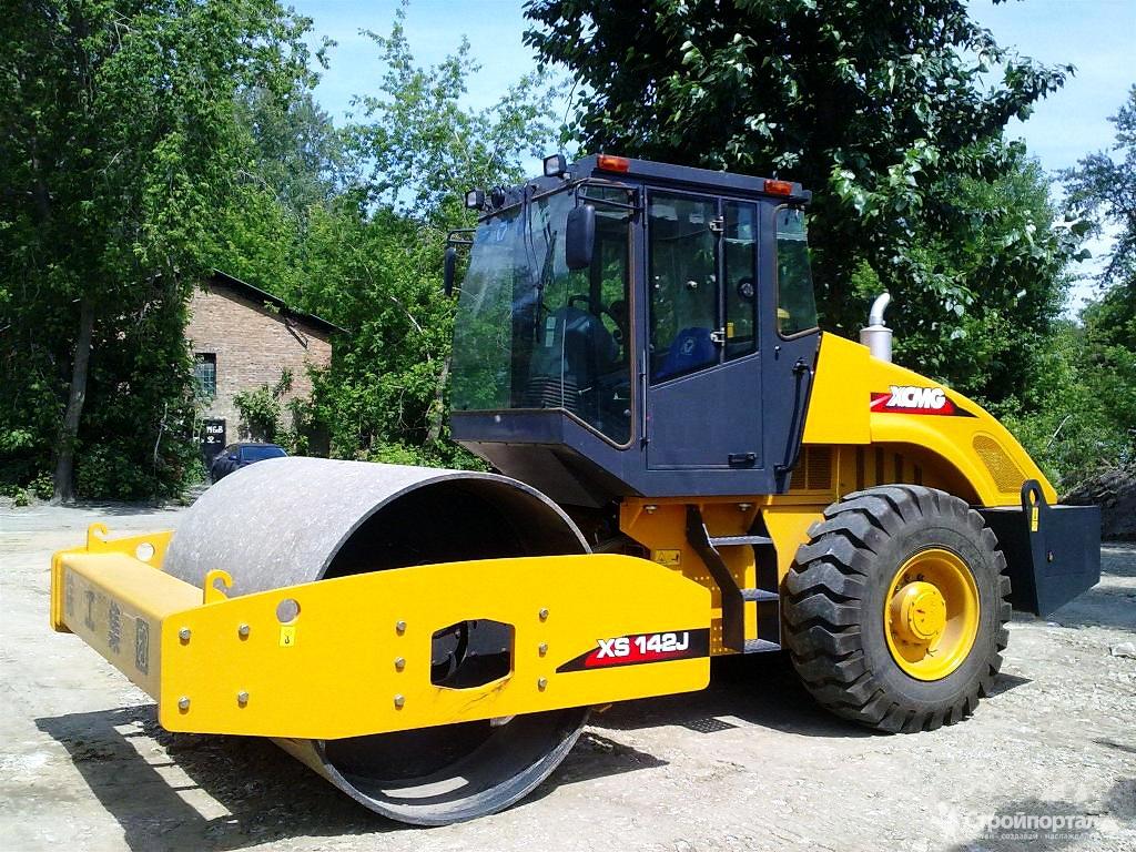 виброкаток XCMG XS142J