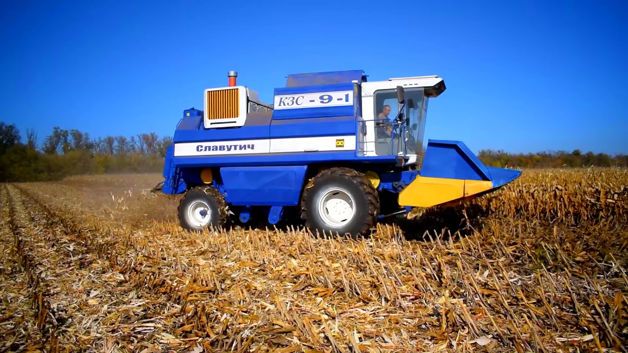Украинский комбайн «Славутич»