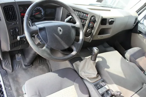 Самосвал Renault Kerax