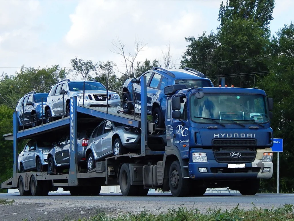 Седельный тягач Hyundai HD-1000