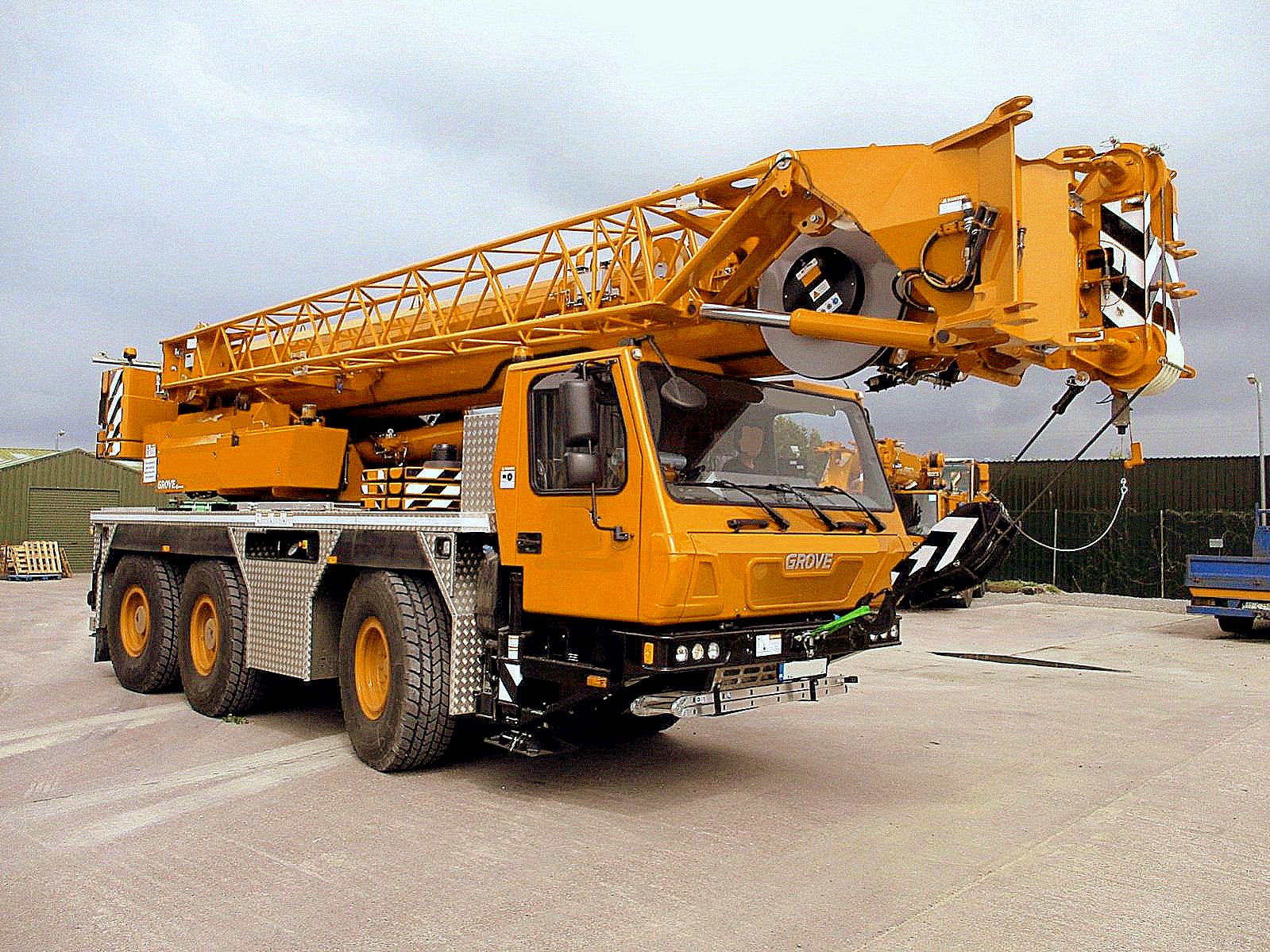 Телескопический кран Grove GMK 3050