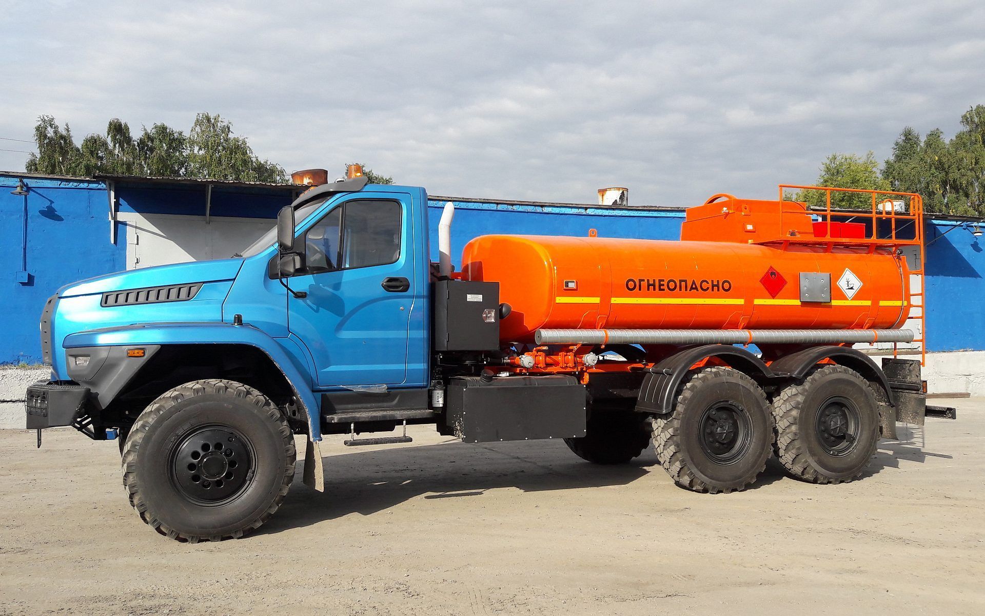 Мобильные автотопливозаправщики