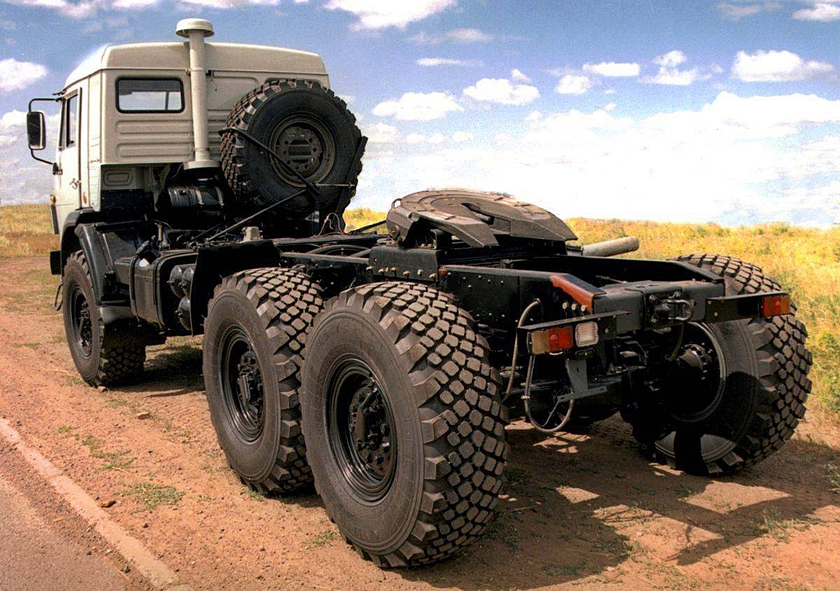 Седельный тягач КамАЗ 44108