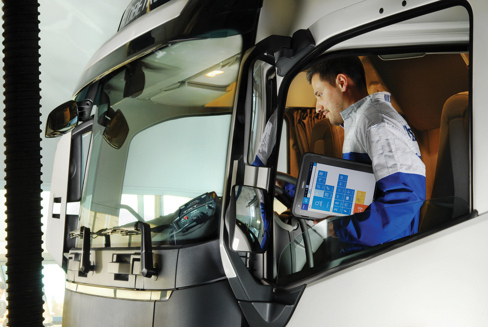 Производство автомобилей и микрочипы