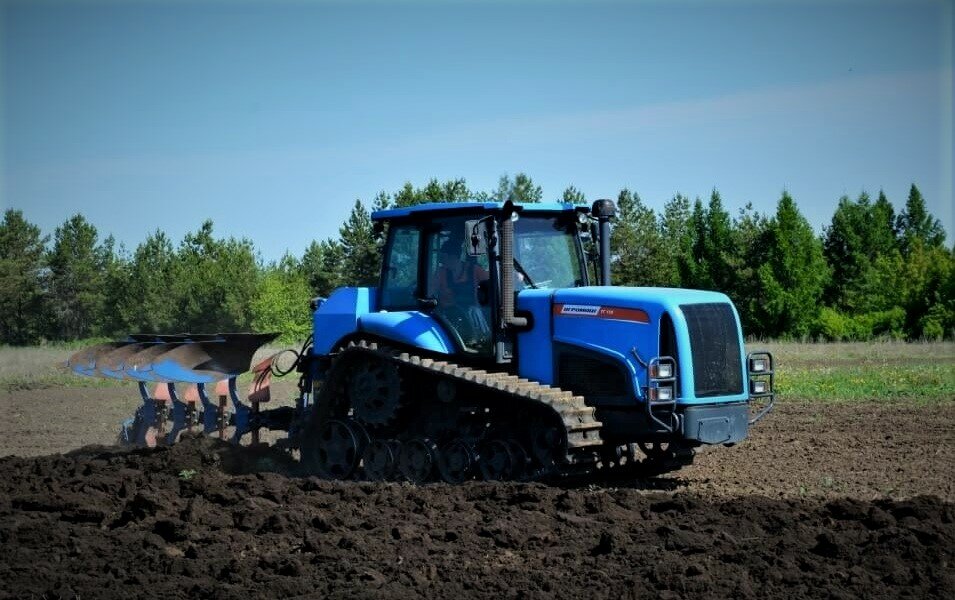 трактор Агромаш ТГ-150