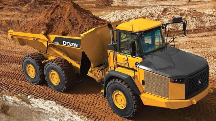 шарнирно-сочлененный самосвал