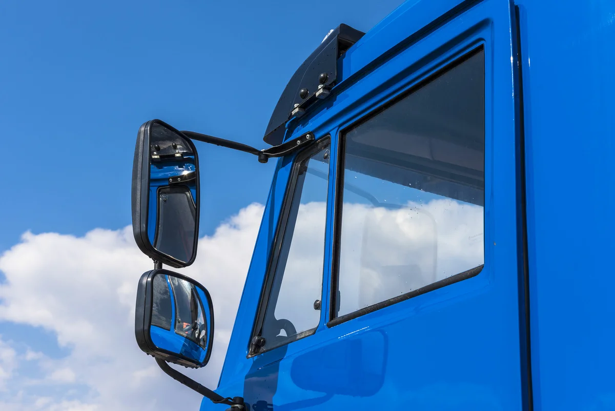 регулировка зеркал заднего вида