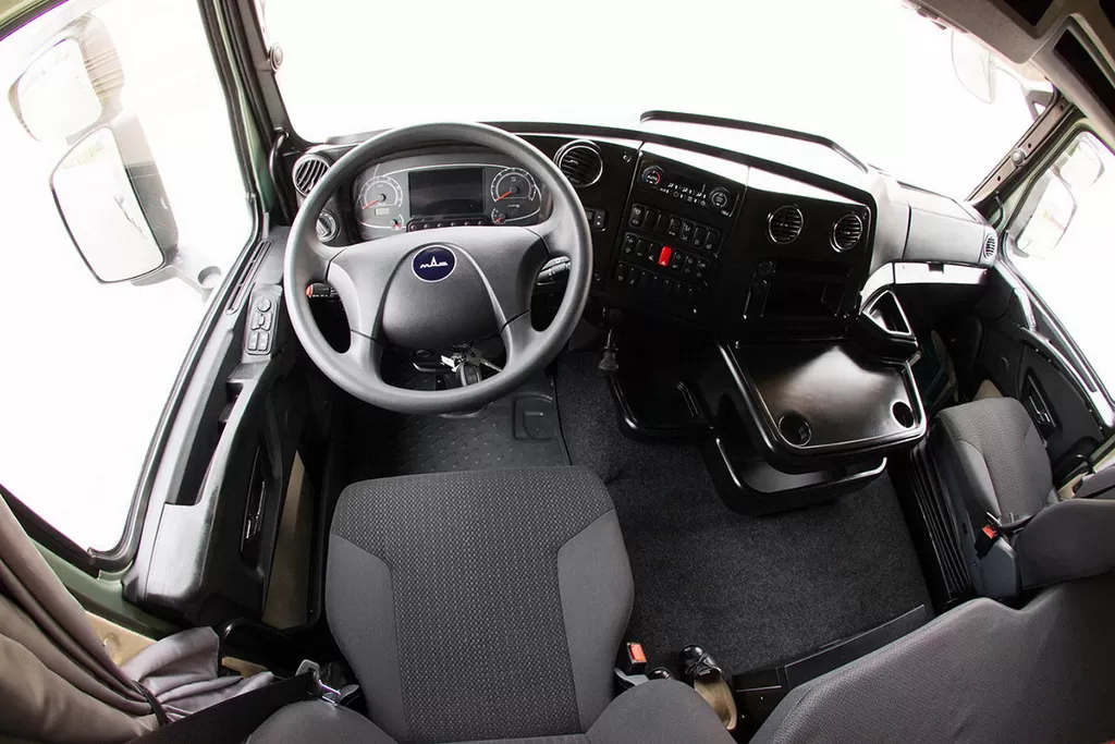 Грузовик МАЗ-5440 