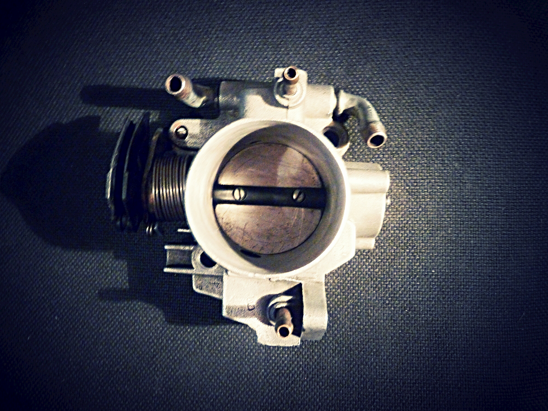 Дроссельная заслонка