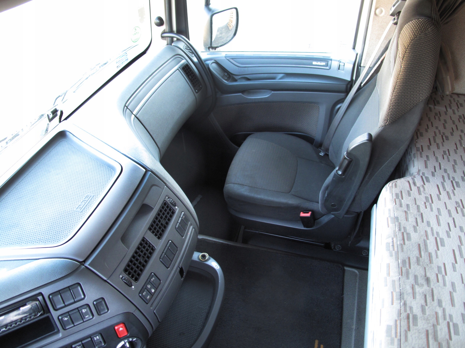  кабина Space Cab