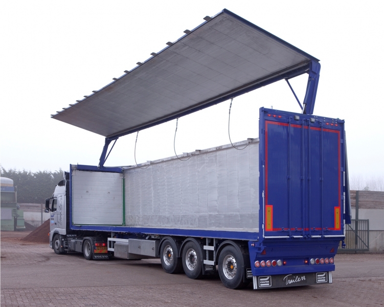 Грузовики-щеповозы