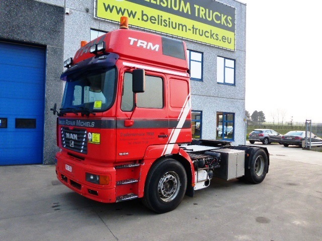 Магистральный тягач MAN F2000