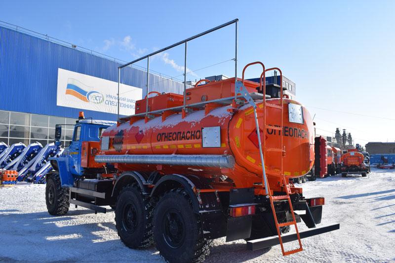 АТЗ-10 на шасси УРАЛ-4320