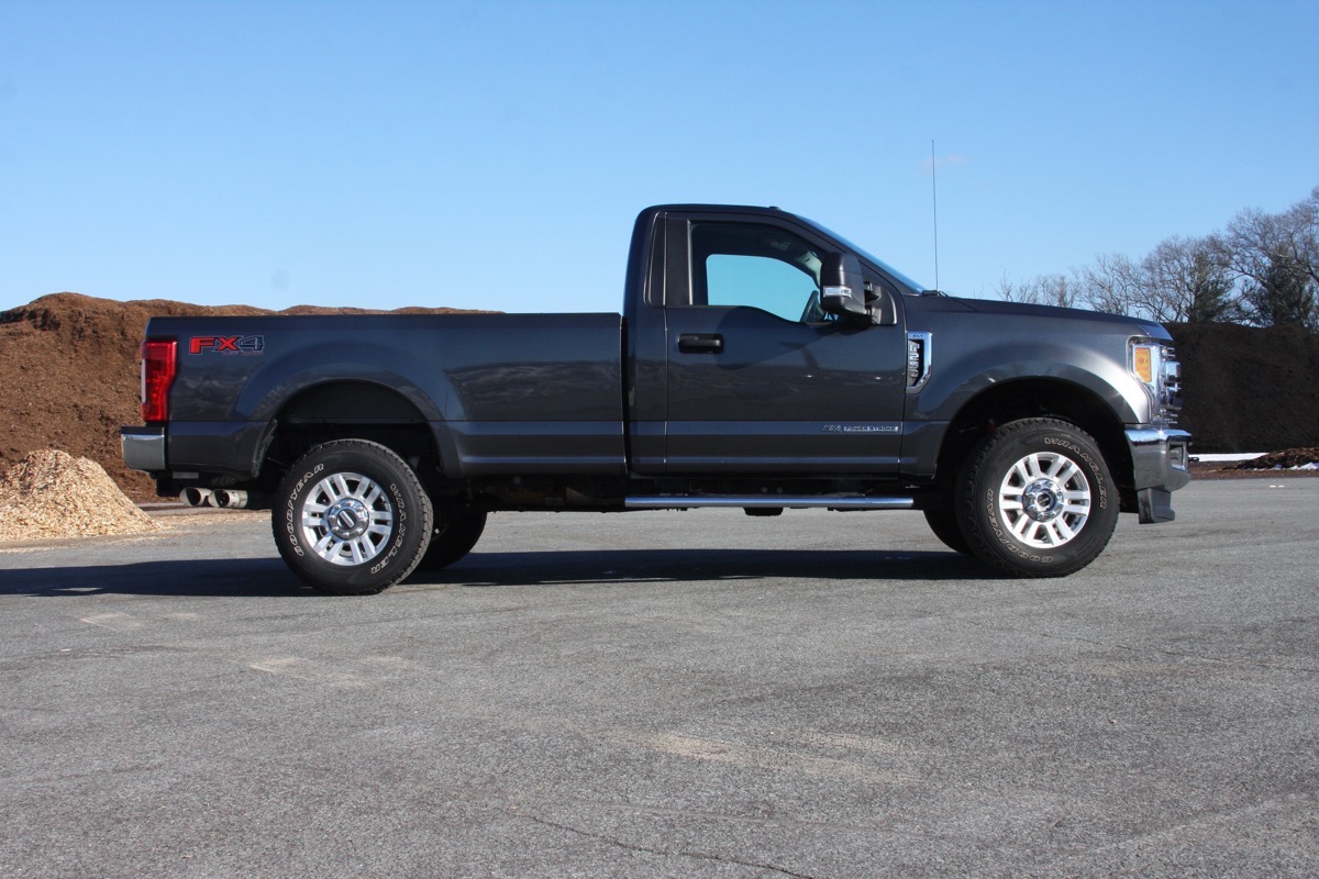 двухдверная