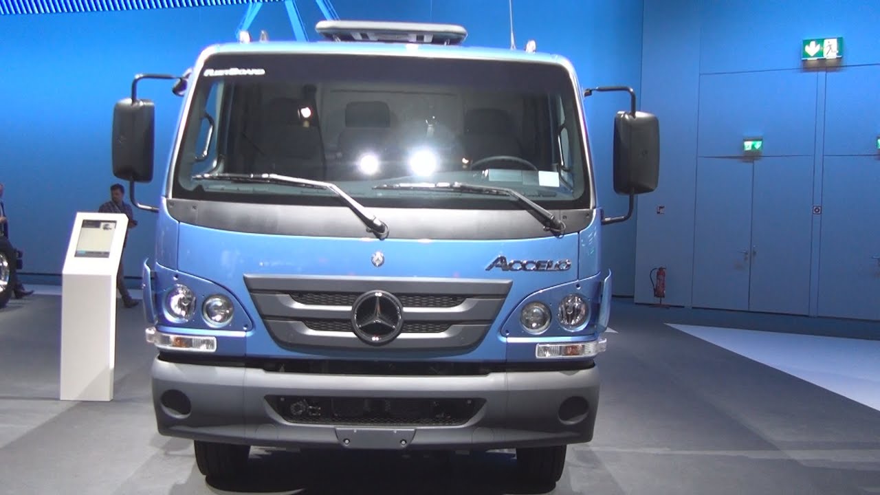 Мерседес-Бенц Аксело