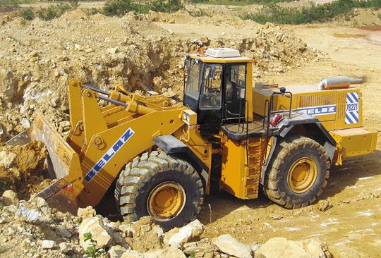 погрузчик БелАЗ-7822