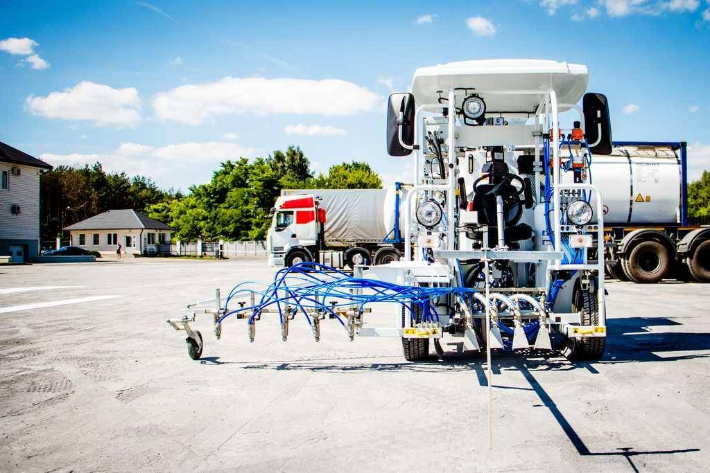 Kontur 700 TPK, разметочная машина