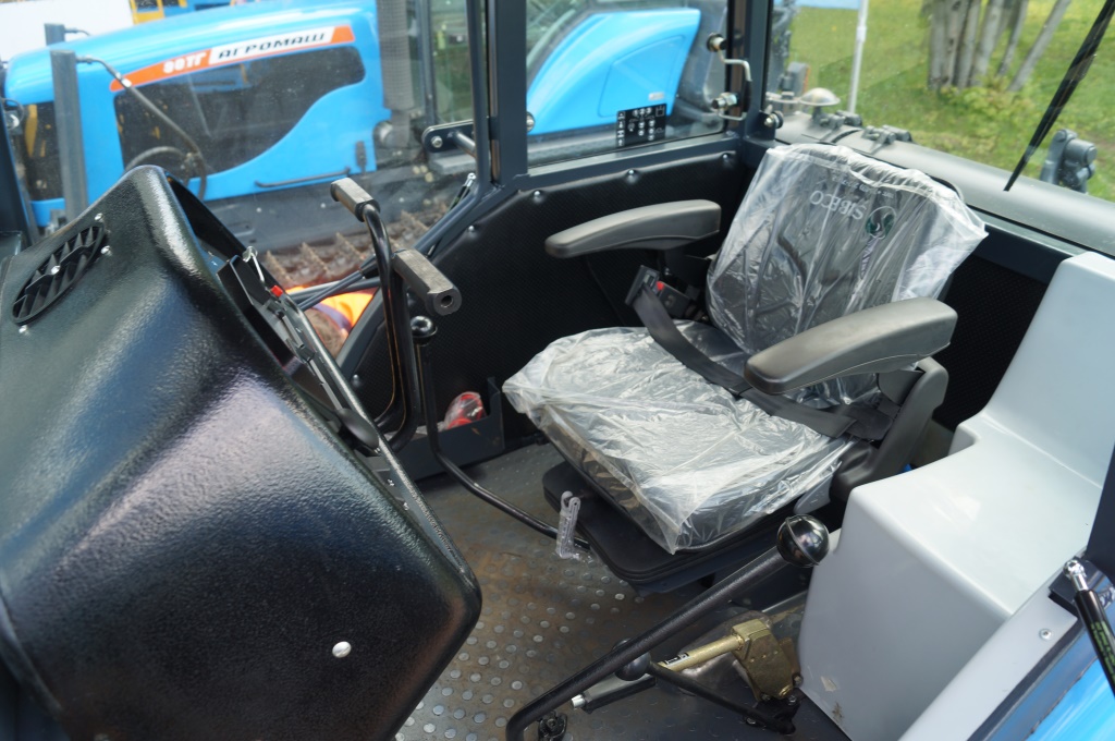 трактор Агромаш ТГ-150