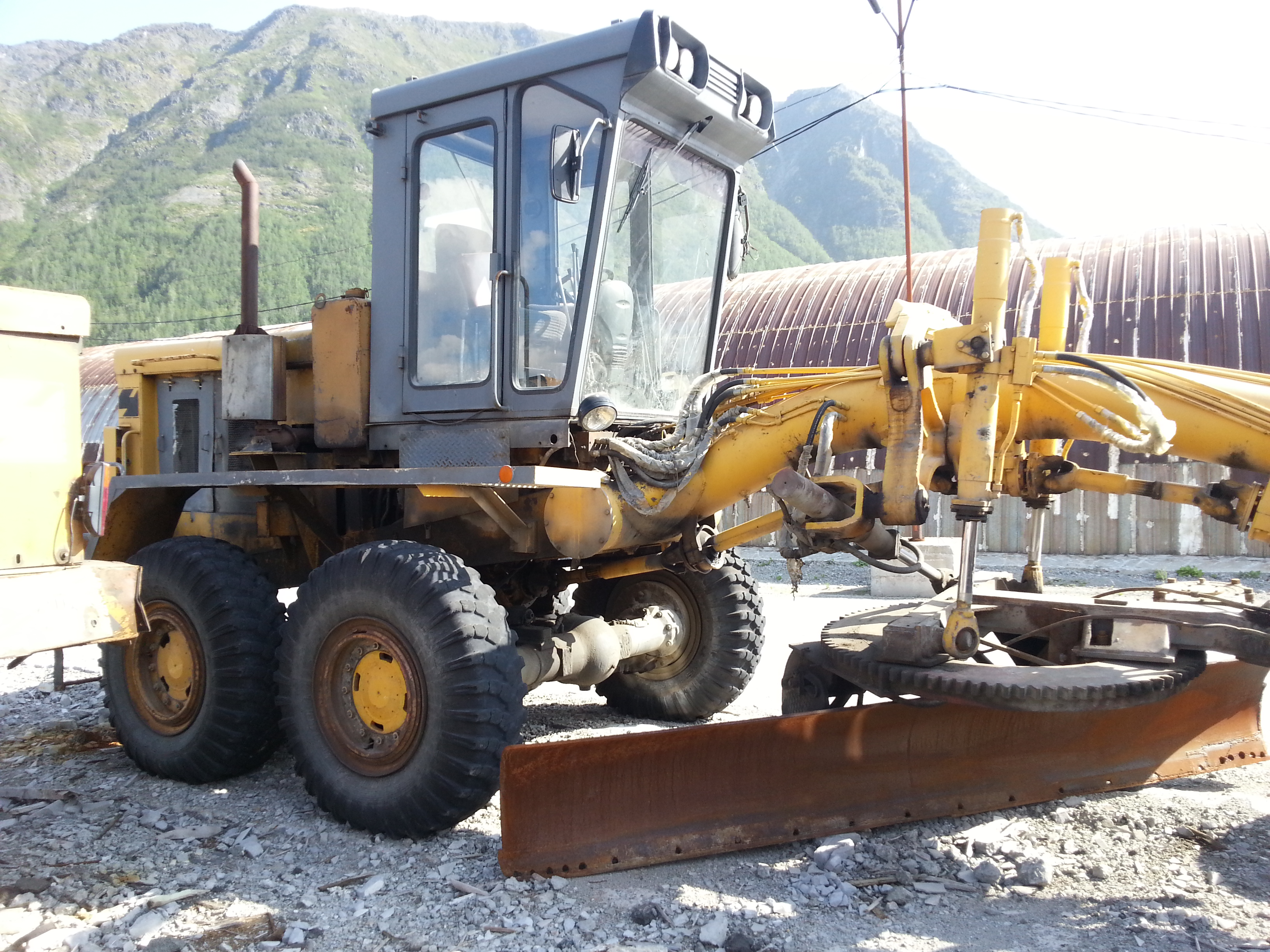 Автогрейдер ДЗ-98