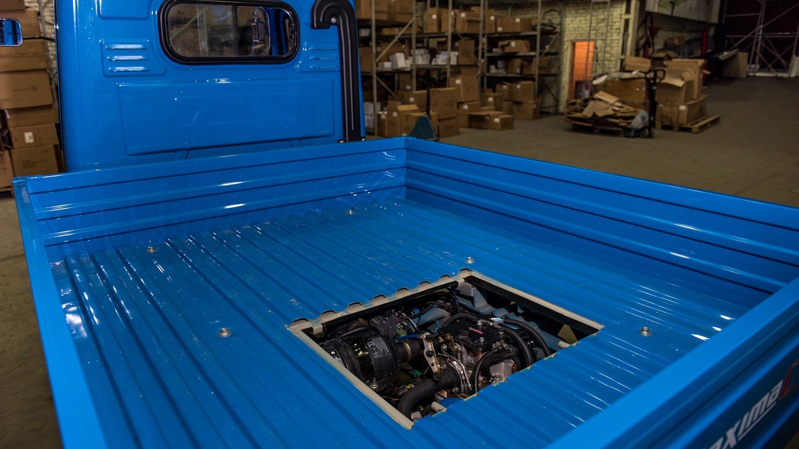 Трицикл Bajaj Maxima C