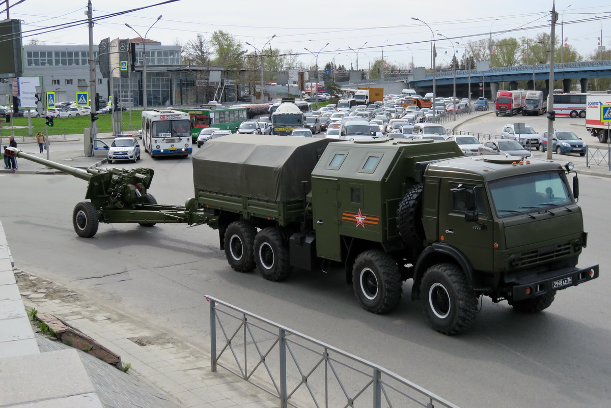 Артиллерийский тягач «Медведь»