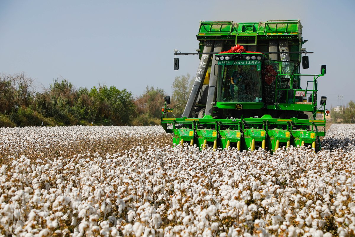 Хлопкоуборочные комбайны